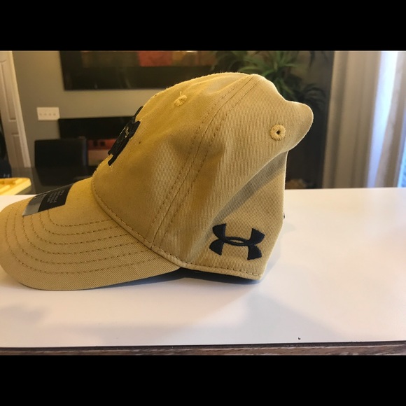 Hat - Picture 2 of 3